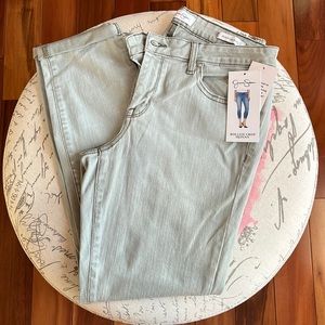 NWT Jessica Simpson Rolled Crop Skinny Jeans Size 6